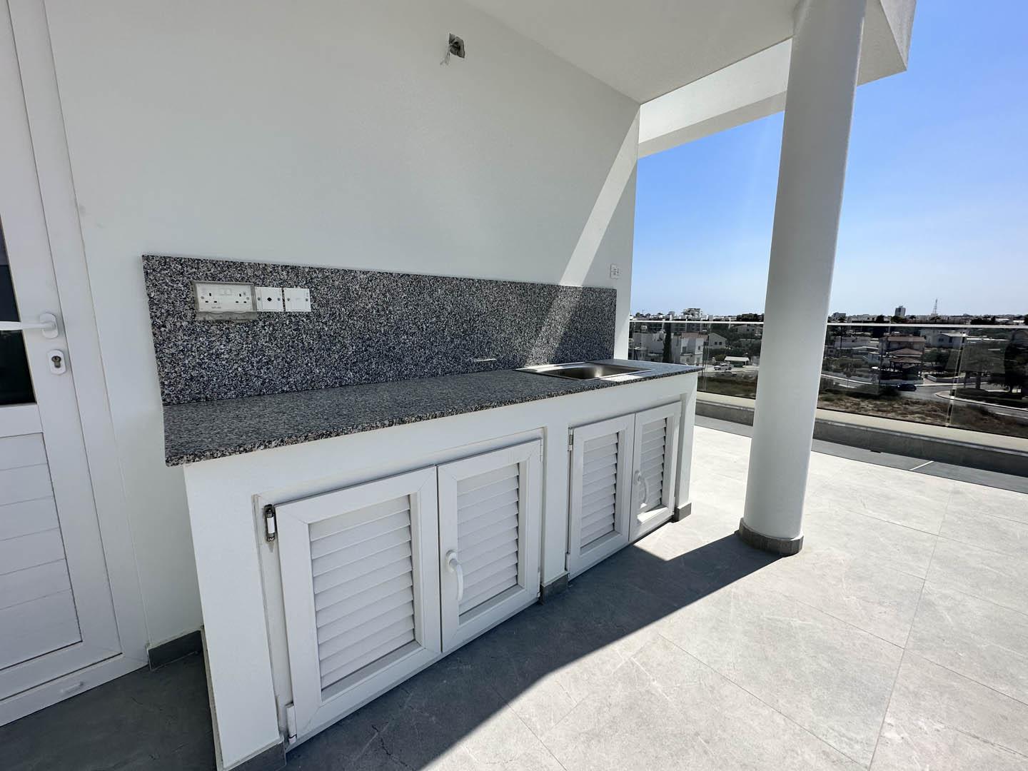 New Two-bedroom apartment close to the sea — photo 14 of 25