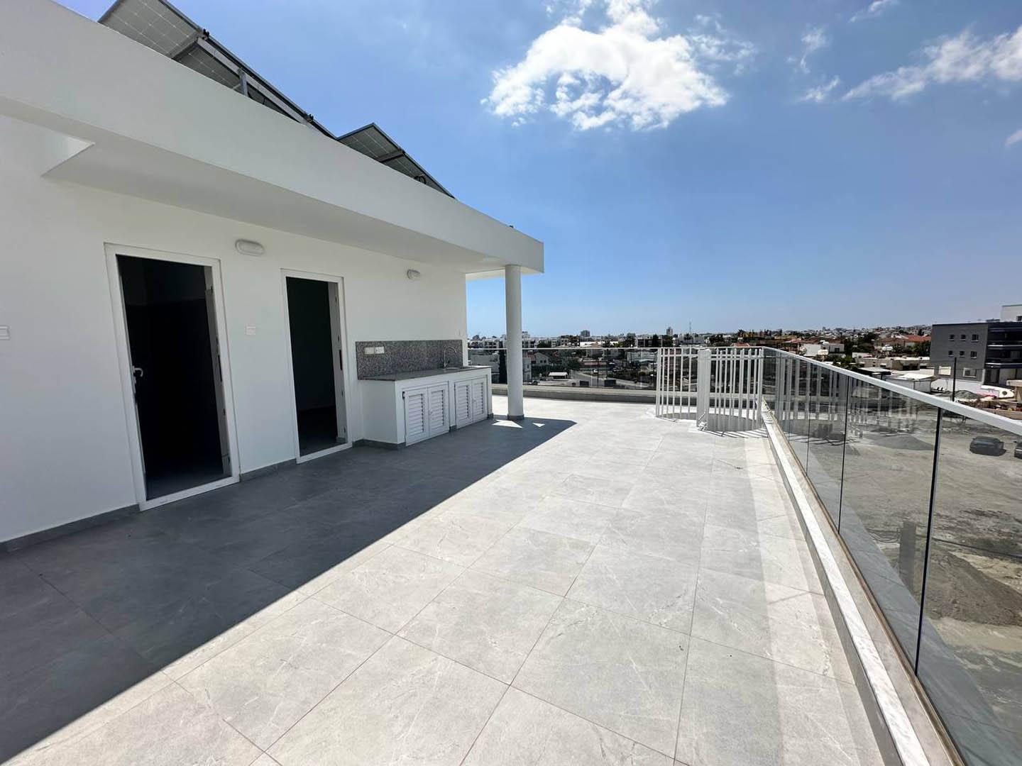New Two-bedroom apartment close to the sea — photo 16 of 25