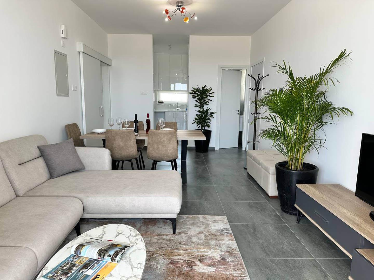 New Two-bedroom apartment close to the sea — photo 17 of 25