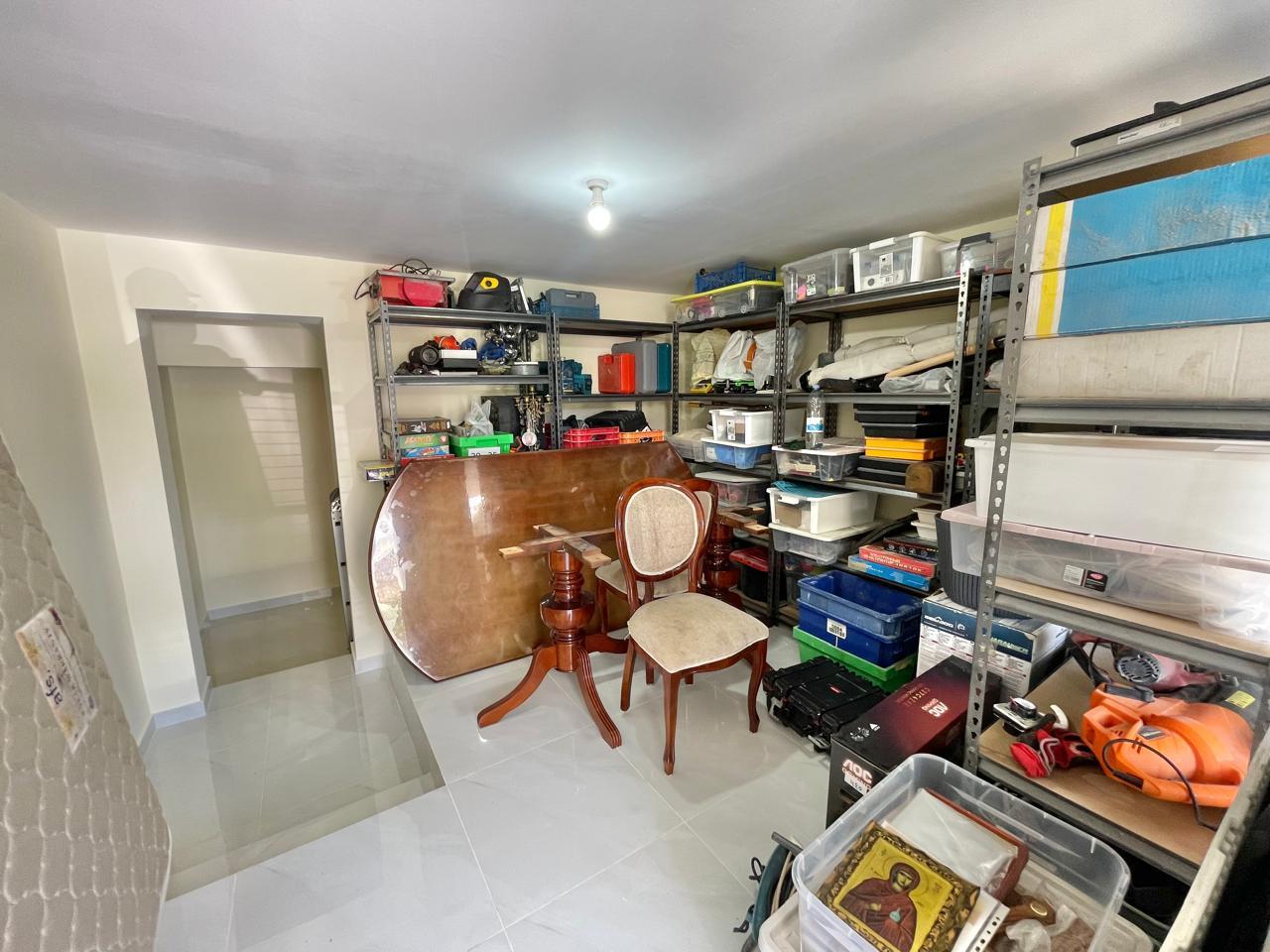 Large 5-Bedroom House Kato Paphos. High investment return close to SEA — photo 13 of 25