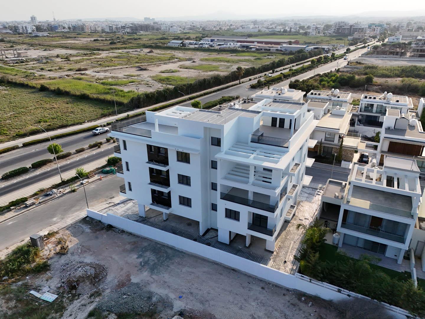 2-bedroom apartments, a few meters from the sea — photo 19 of 23