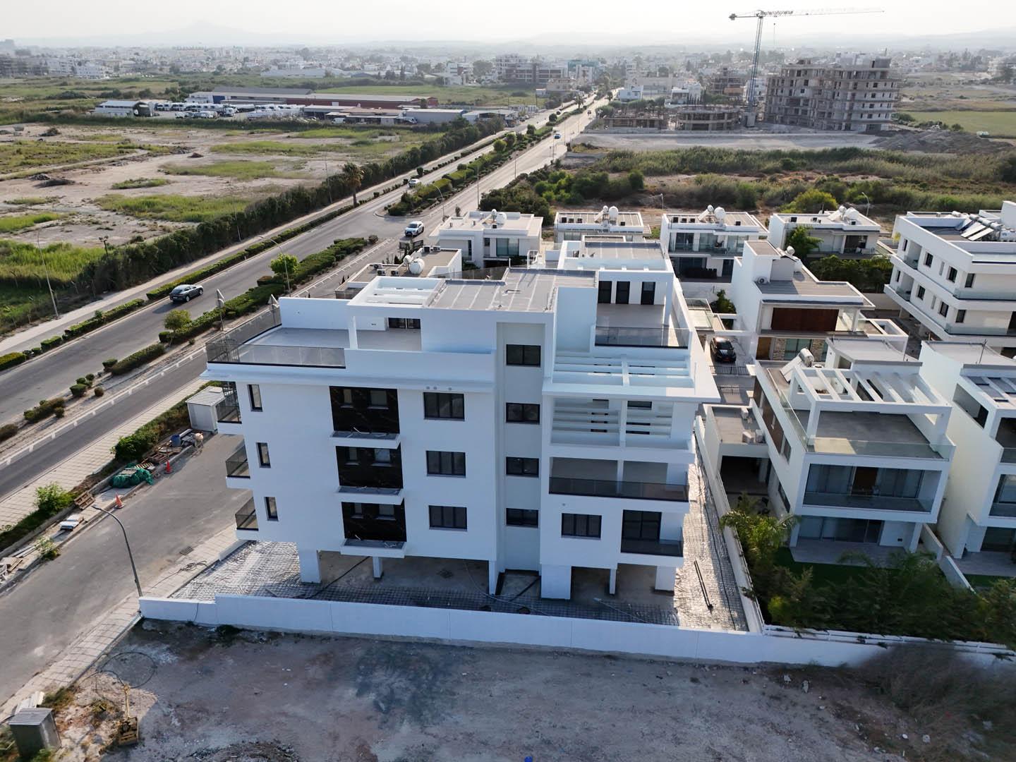 2-bedroom apartments, a few meters from the sea — photo 20 of 23