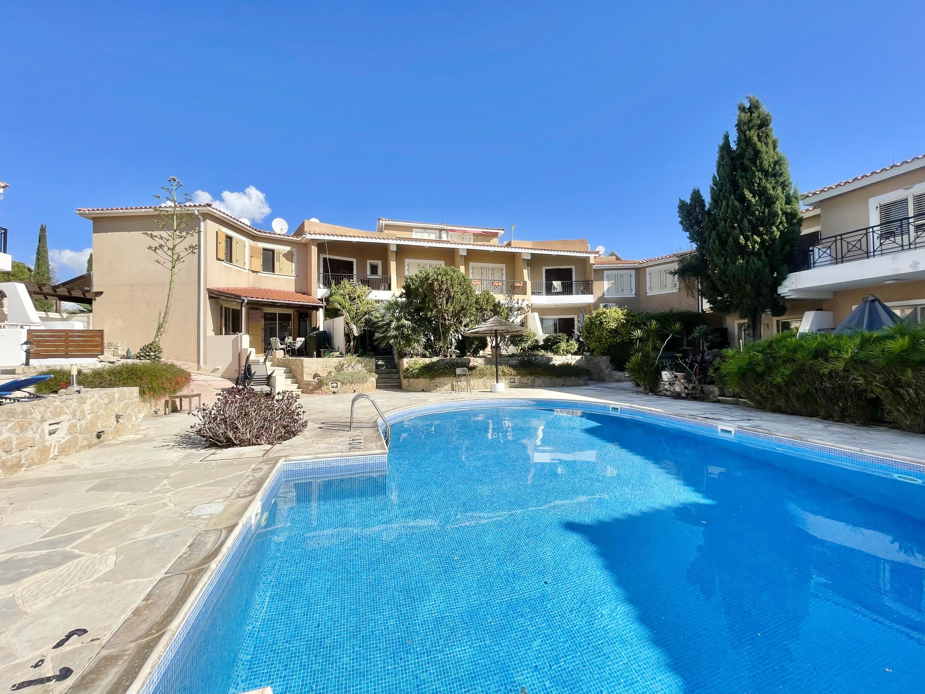 3-Bedroom end Villa near sea, Tombs of Kings, Paphos — Paphos