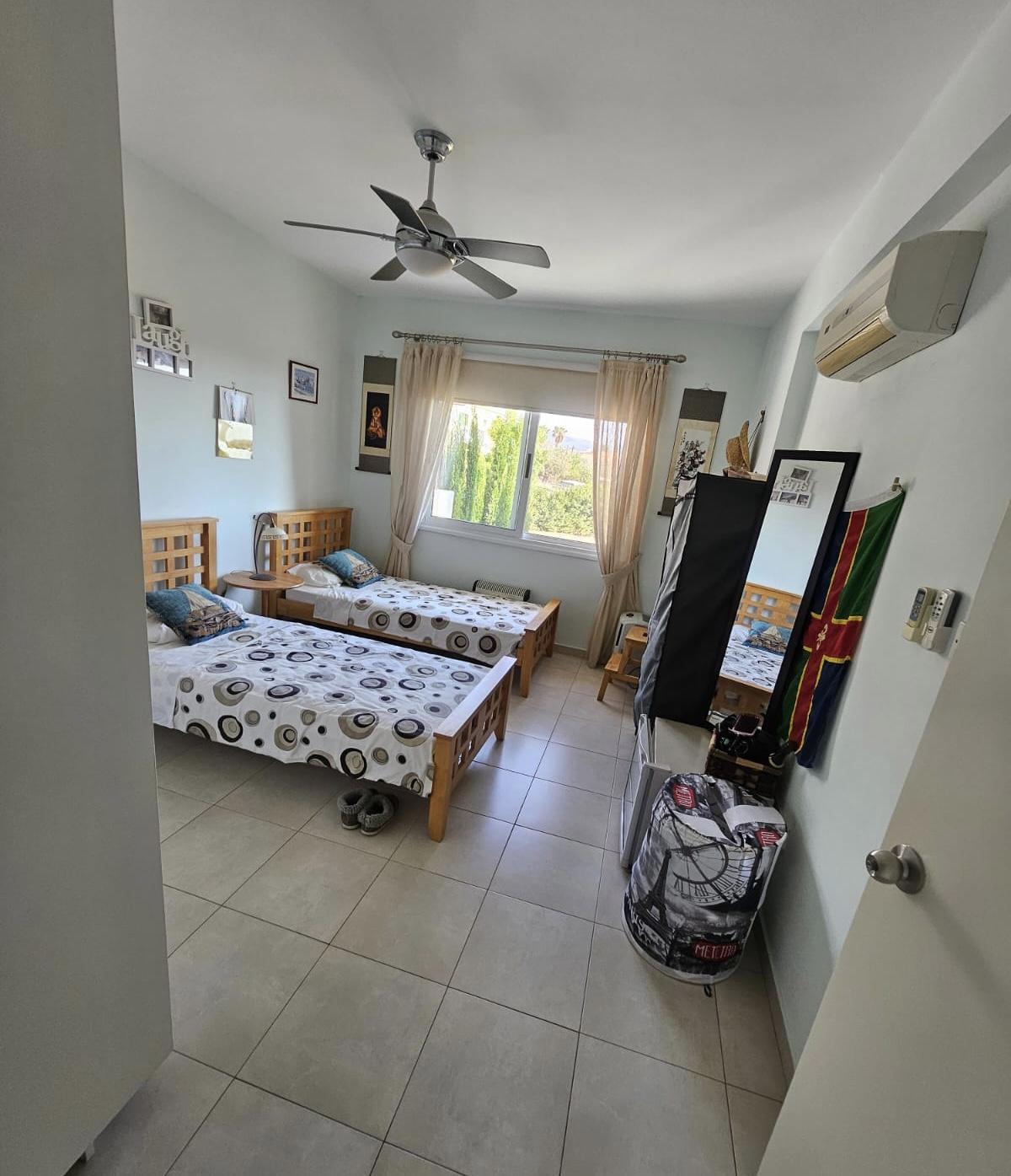 Spacious Two-Bedroom Apartment with open views Peyia — photo 9 of 16