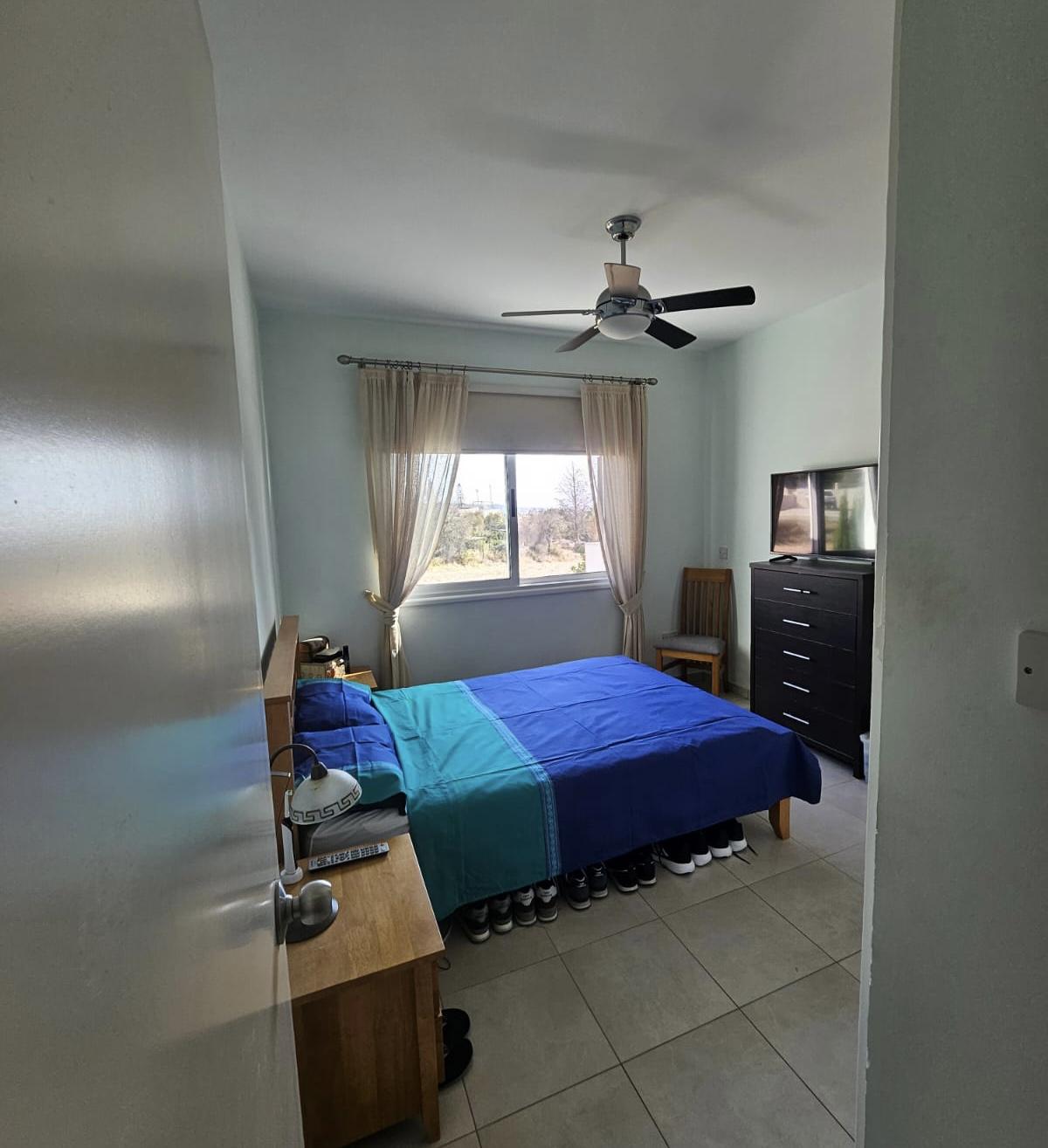 Spacious Two-Bedroom Apartment with open views Peyia — photo 12 of 16