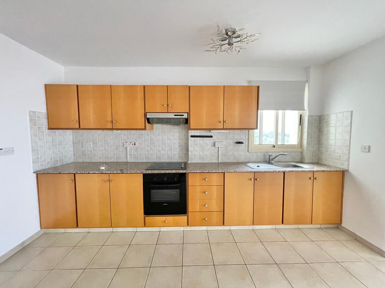 2-Bedroom Apartment with a Stunning Sea-View Roof Terrace — photo 8 of 14