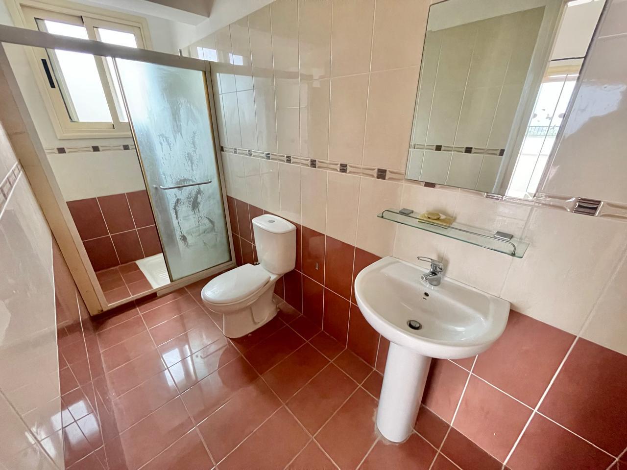 2-Bedroom Apartment with a Stunning Sea-View Roof Terrace — photo 14 of 14
