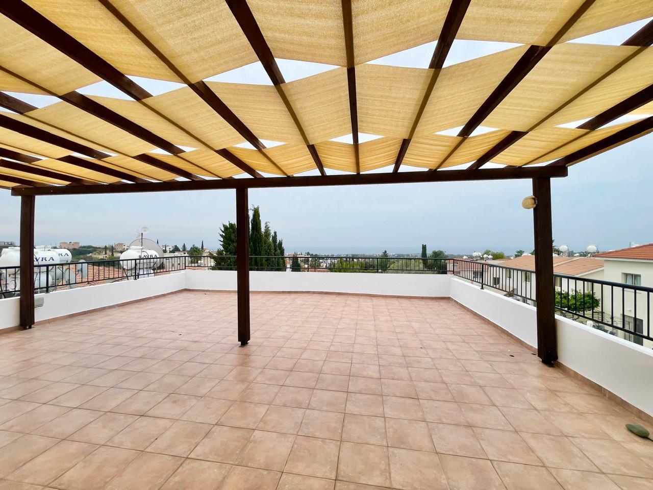 2-Bedroom Apartment with a Stunning Sea-View Roof Terrace — Paphos