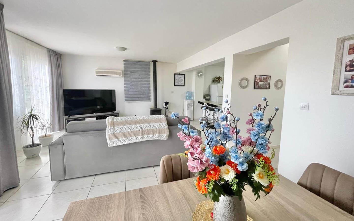 Sea-View 3-Bedroom Villa where life feels calm — photo 11 of 14