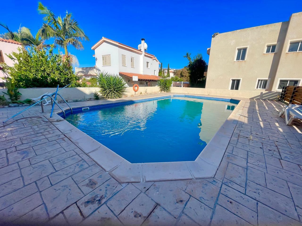 One-Bedroom Ground Apartment with Great Potential and an Attractive Price — Paphos