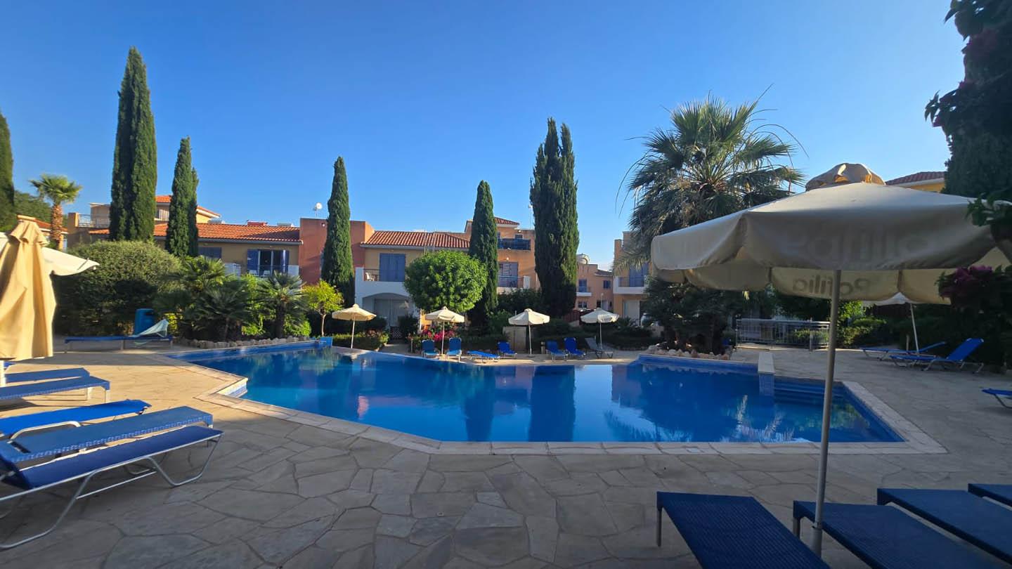 2-Bedroom Townhouse with right atmosphere, a convenient layout — Paphos