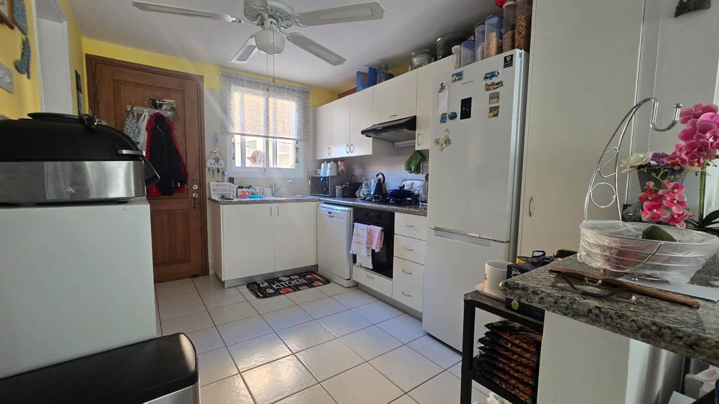 2-Bedroom Townhouse with right atmosphere, a convenient layout — photo 14 of 21