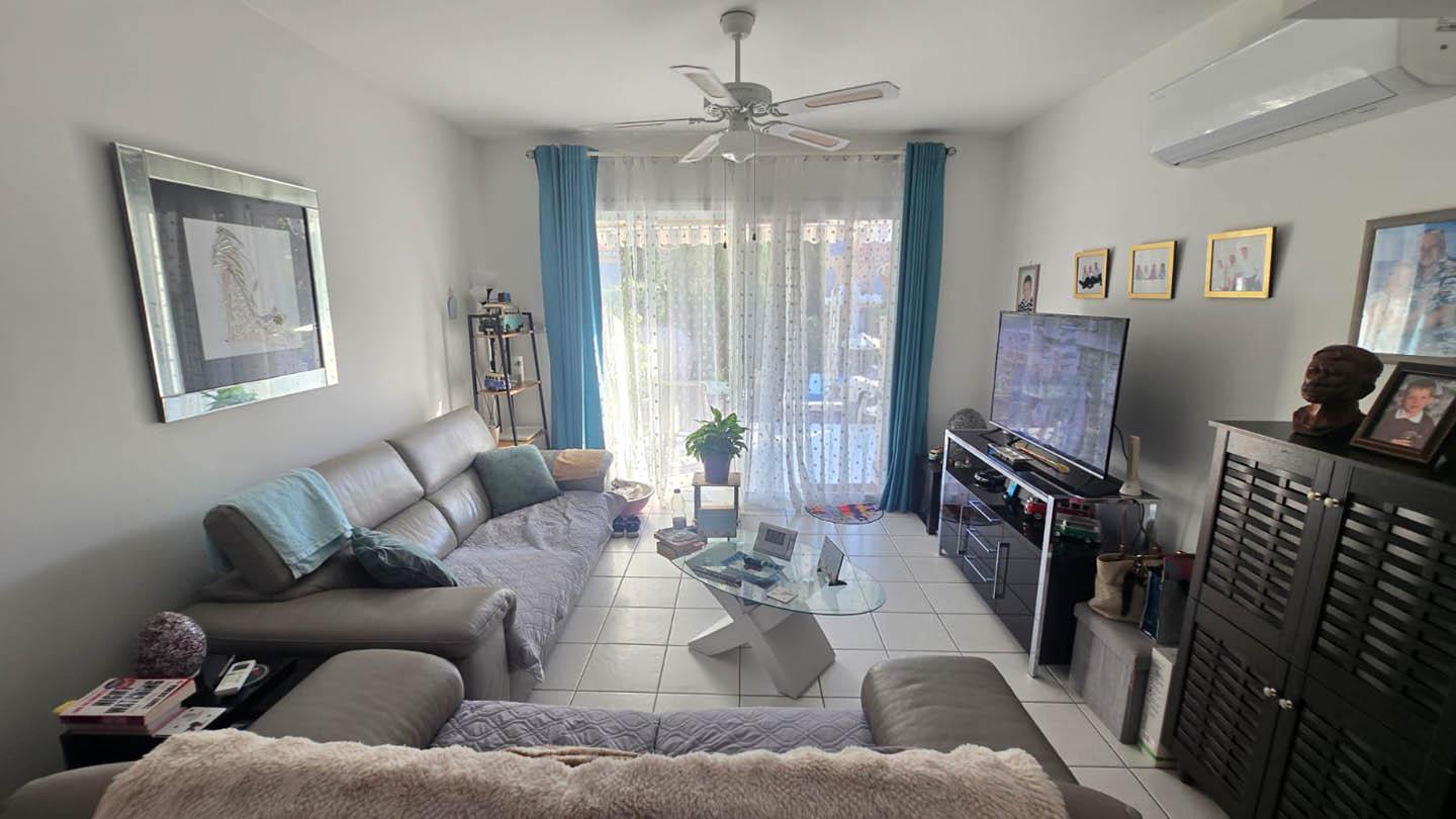 2-Bedroom Townhouse with right atmosphere, a convenient layout — photo 10 of 21