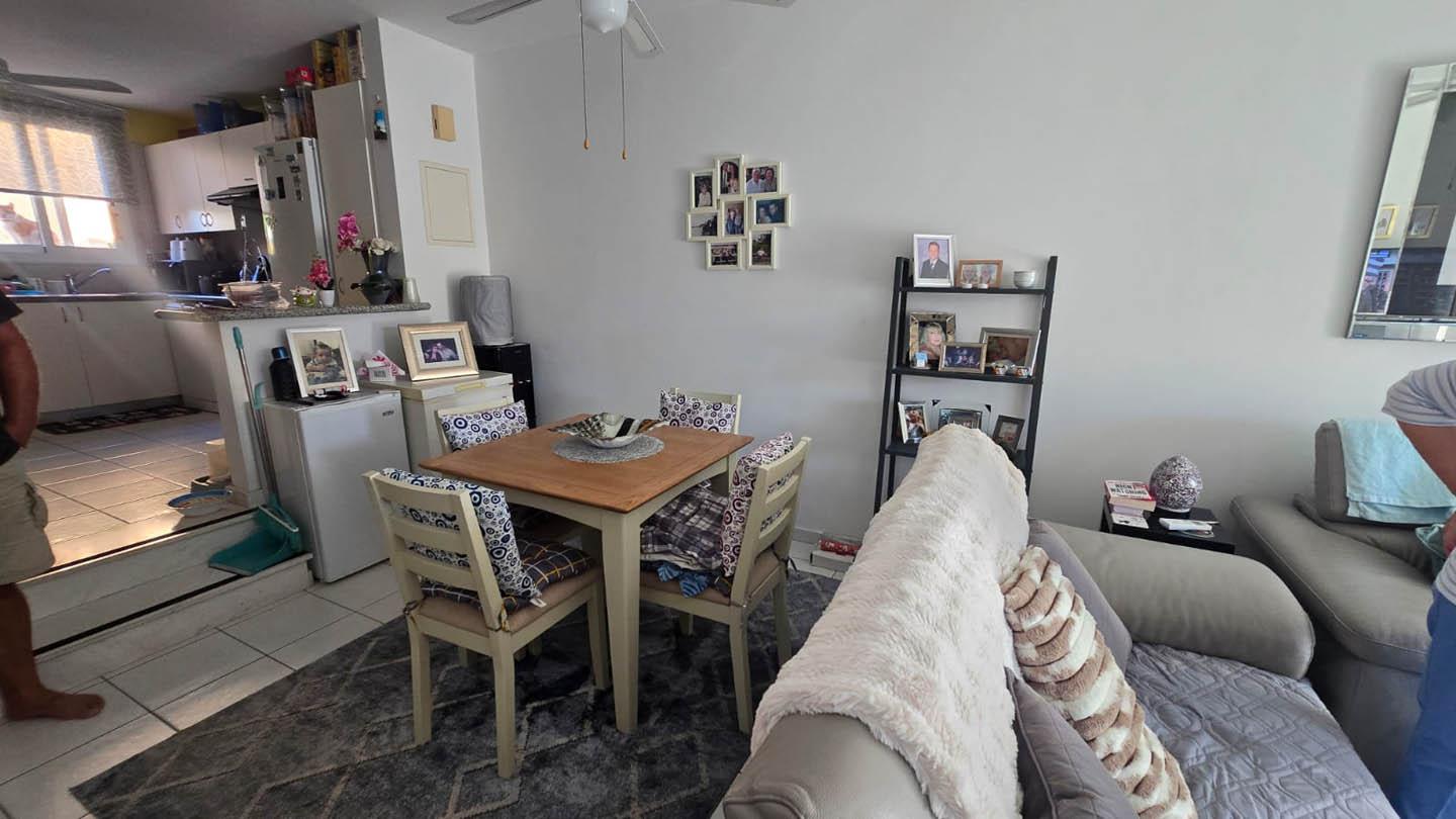 2-Bedroom Townhouse with right atmosphere, a convenient layout — photo 11 of 21