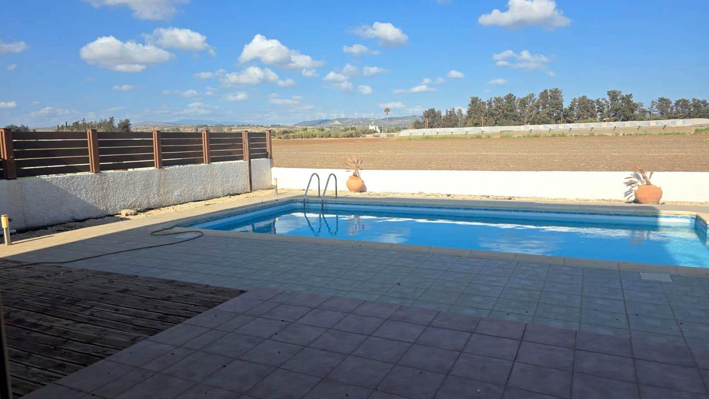 3 bedroom Villa with Pool and Sea View Just Steps from the Beach — photo 3