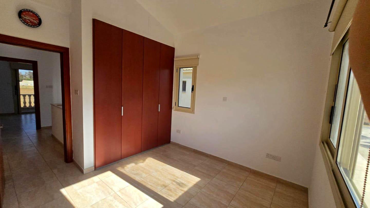 3 bedroom Villa with Pool and Sea View Just Steps from the Beach — photo 25 of 25