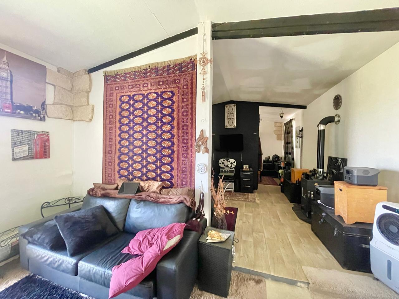 OFF GRID Stone House with 2 Bedrooms, Panoramic Views — photo 10 of 15
