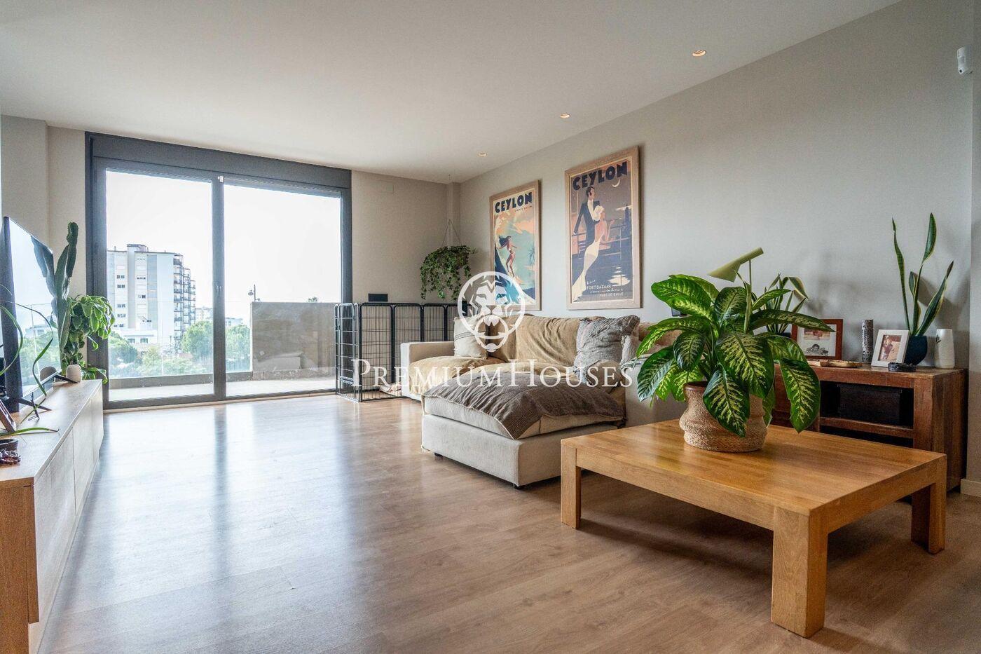 Penthouse with Open Views in La Plana — photo 4