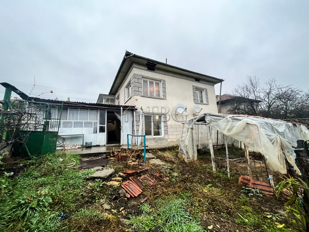 3-bedroom house with superb panoramic views near Ruse —