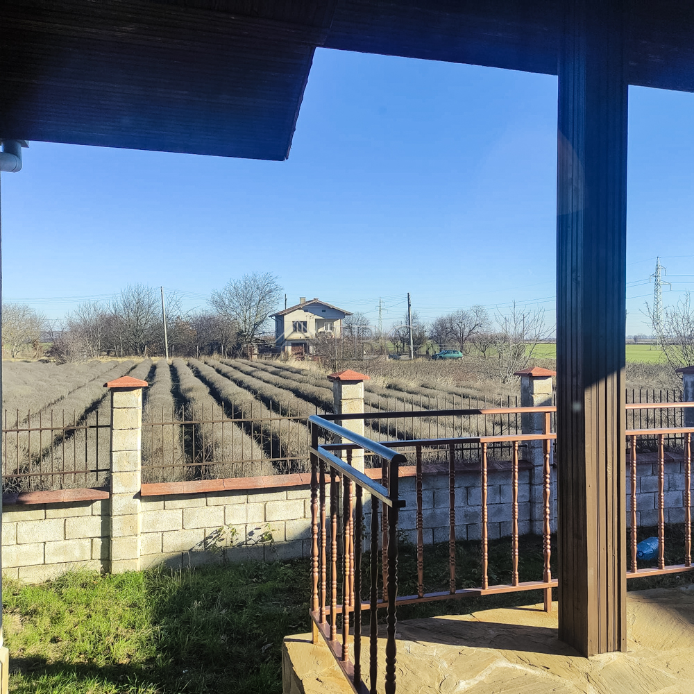 270 sq.m. twin house with garden 10 minutes to the beach —