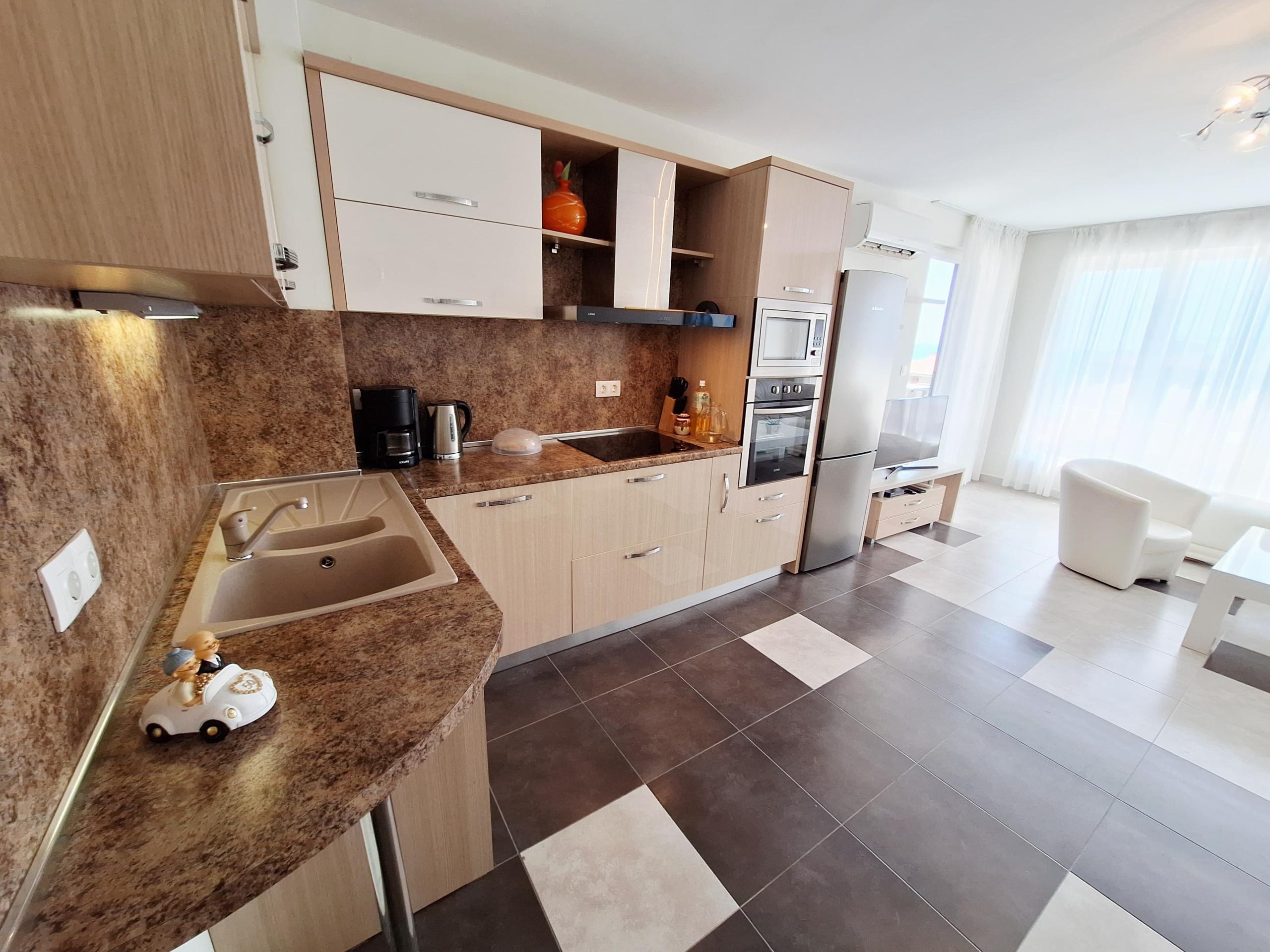 ?? Apartment with 2 Bedrooms and Sea View Villa Aristo, Sveti Vlas — Sveti Vlas