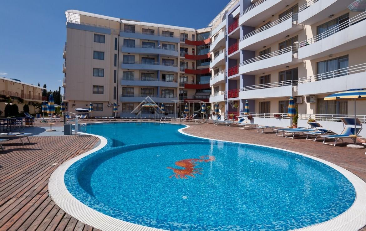 Spacious 2-Bedroom Apartment in the Heart of Sunny Beach Central Plaza — Sunny Beach