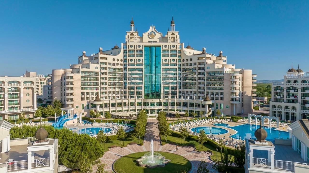 1-Bedroom Apartment Sunset Resort, Pomorie First Line to the Beach — Pomorie