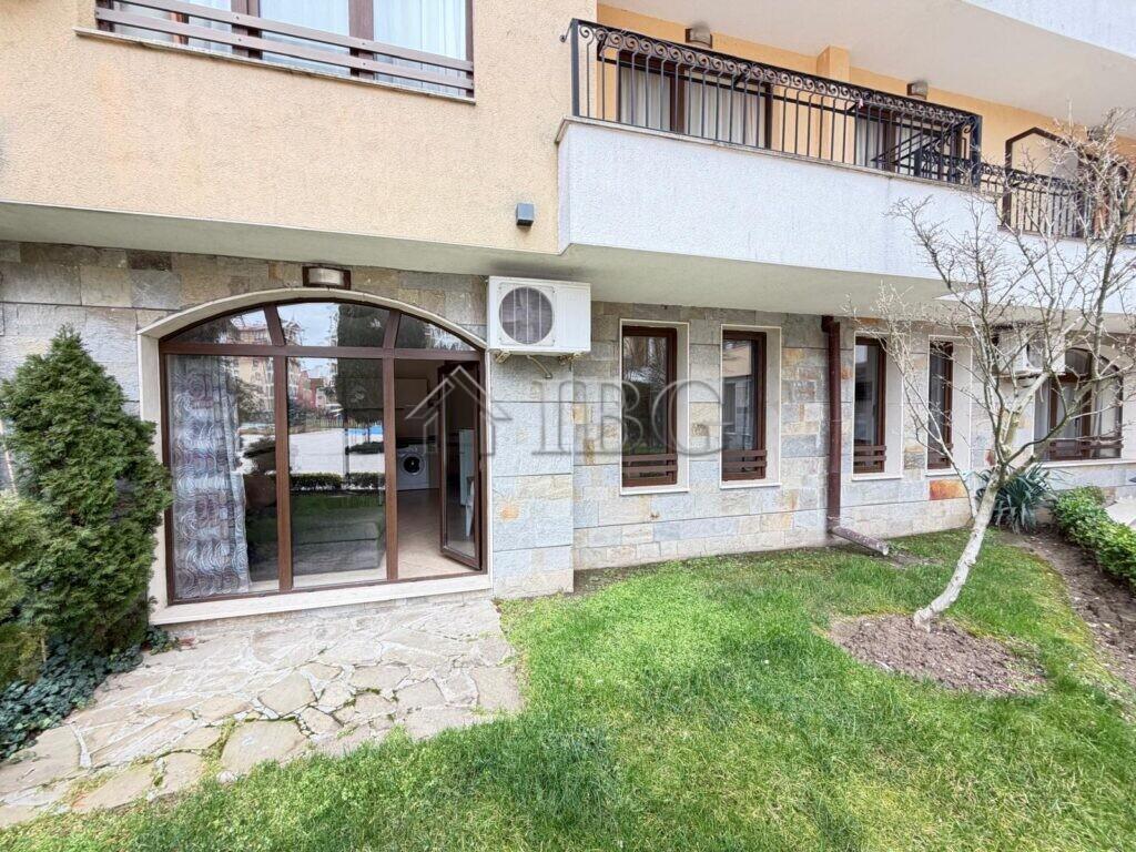 2-Bedroom Apartment with Garden Type Terrace Royal Sun, Sunny Beach — Sunny Beach