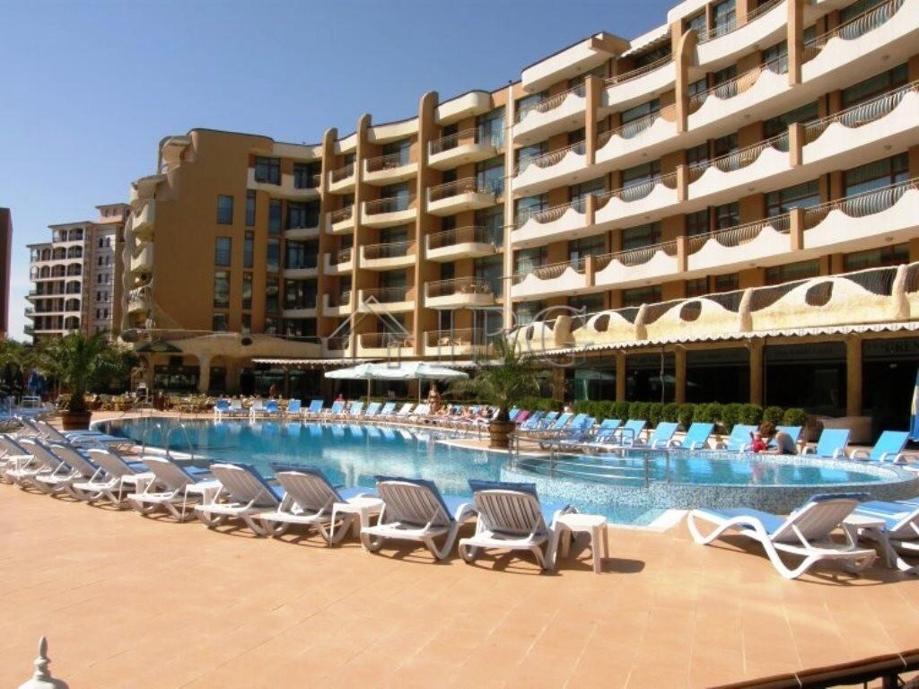 Excellent One-Bedroom Apartment with Pool View Grenada Complex, Sunny Beach — Sunny Beach