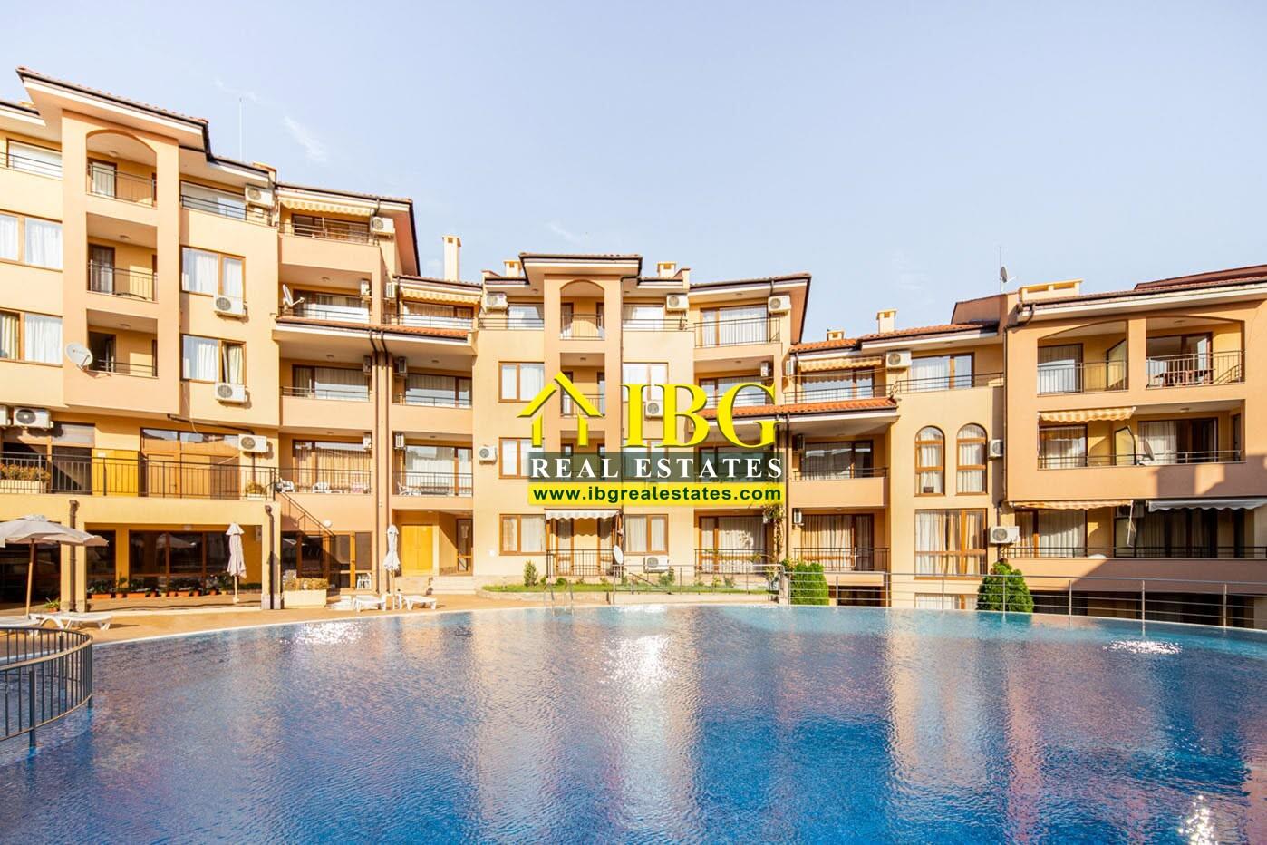Spacious apartment with 2 Bedrooms, 2 Bathrooms, partial sea and pool views in Paradise Dreams, Sveti Vlas — Sveti Vlas