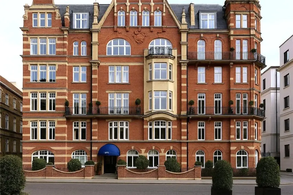 2 Bedroom Apartment for Sale in Kensington Allen House — Kensington