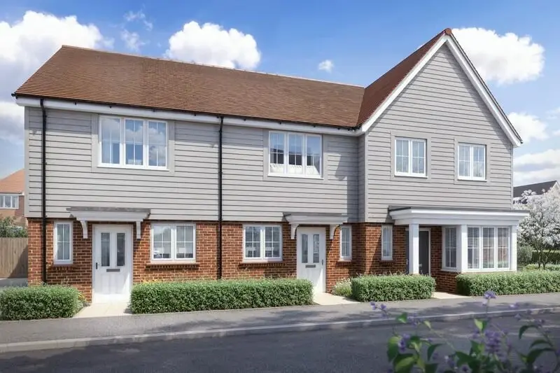 Terraced House for Sale in Fleet Hareshill — Crookham Village