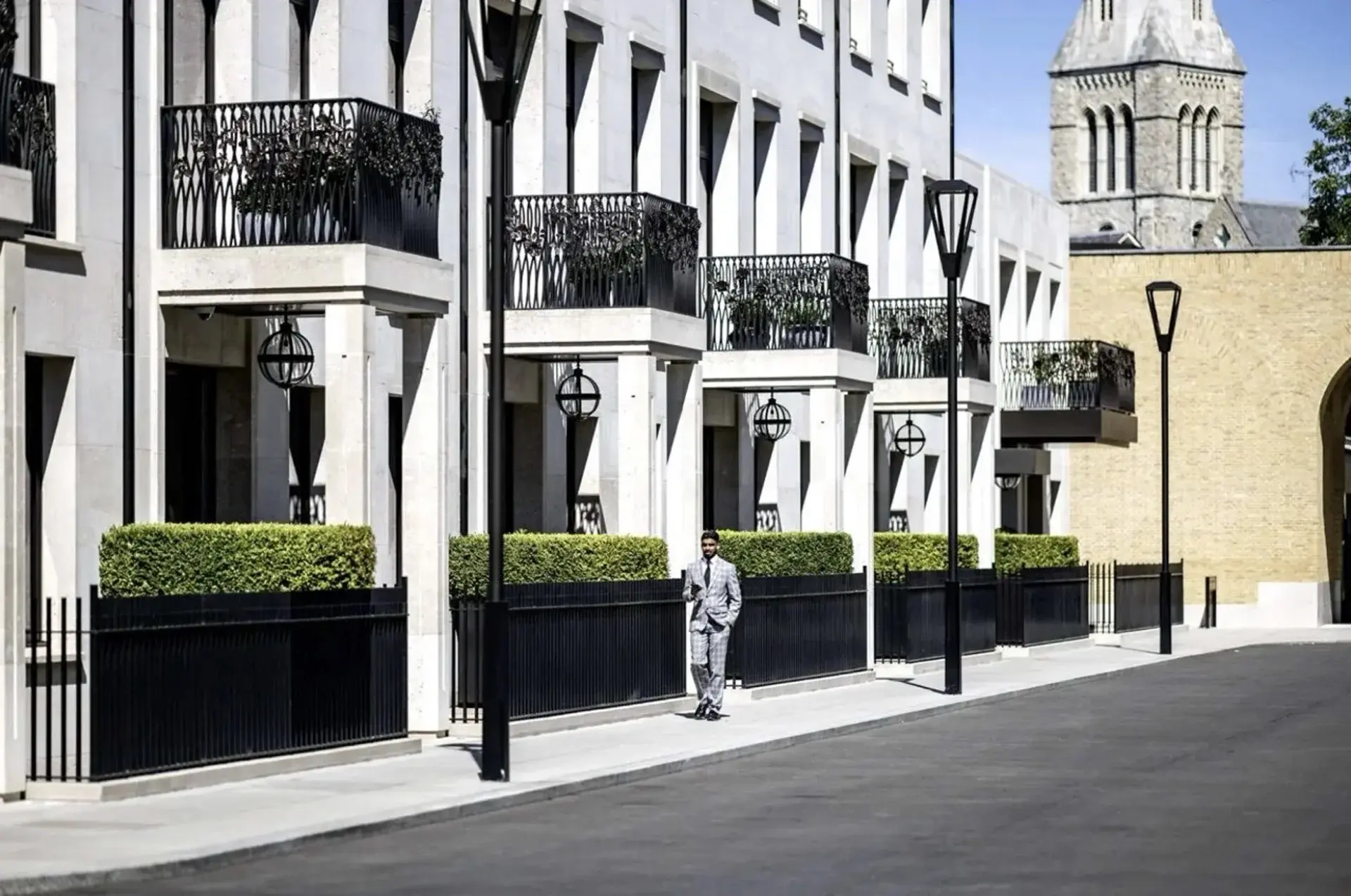 5 Bedroom Townhouse for Sale in Belgravia Chelsea Barracks — Belgravia