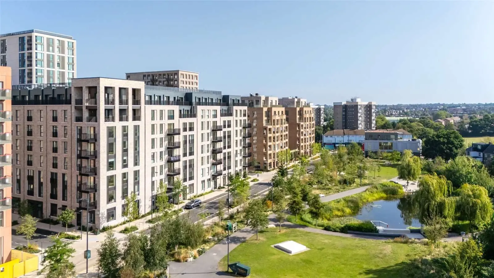 Studio Apartment for Sale in Brent Cross Town London NW2 — Brent Cross