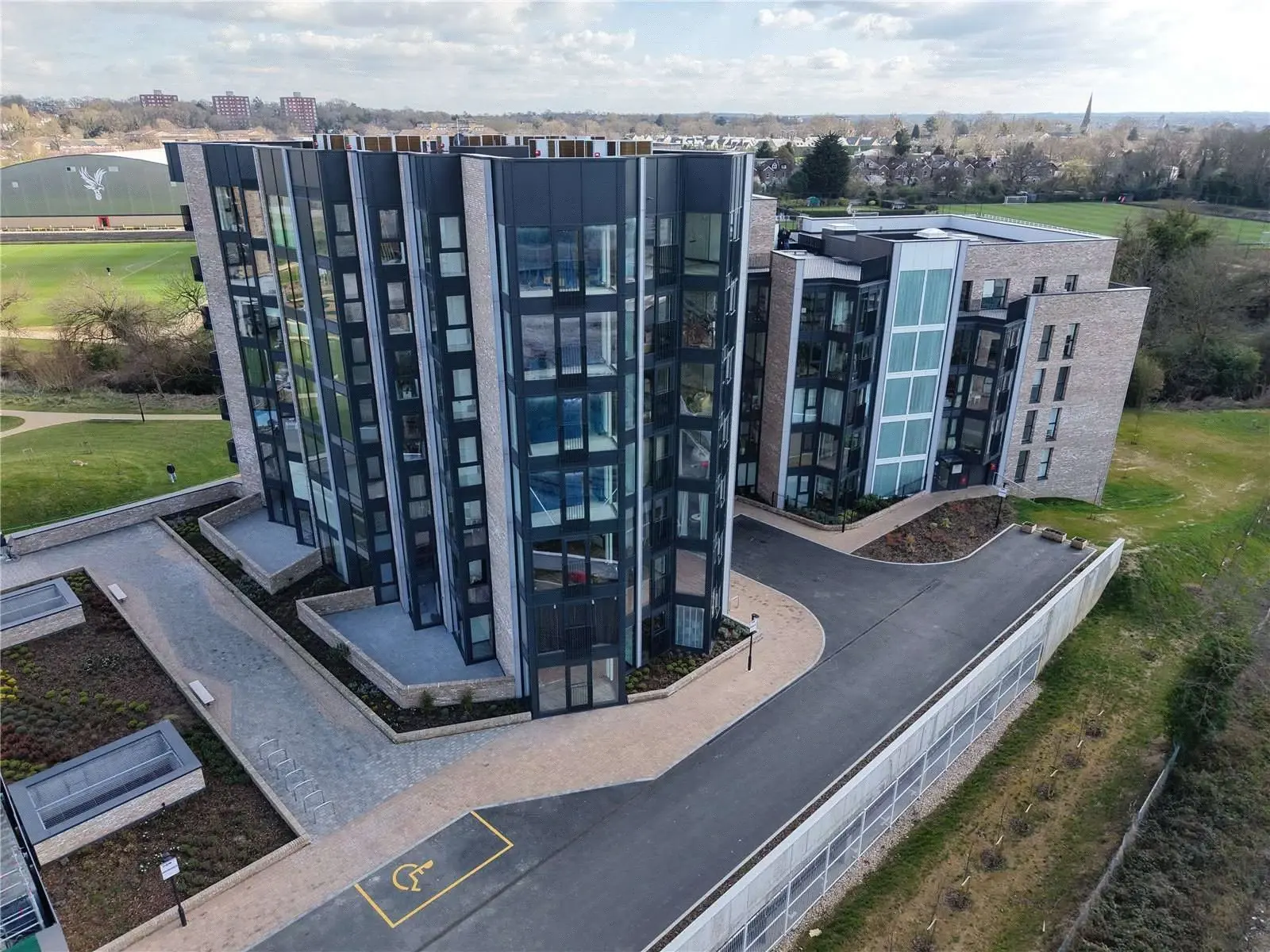 2 Bedroom Apartment for Sale in Sydenham Dylon Riverside — Sydenham
