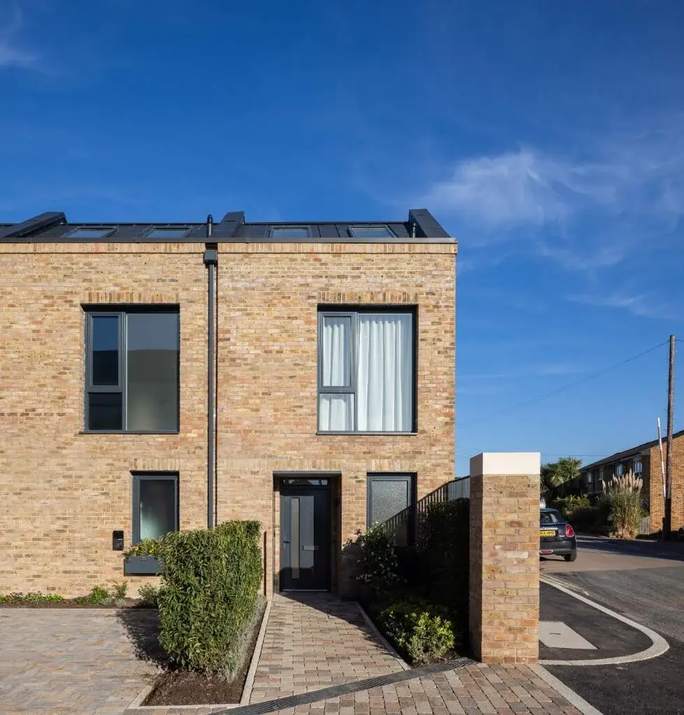 Floor plan — 3 Bedroom Mews House for Sale in Twickenham Green