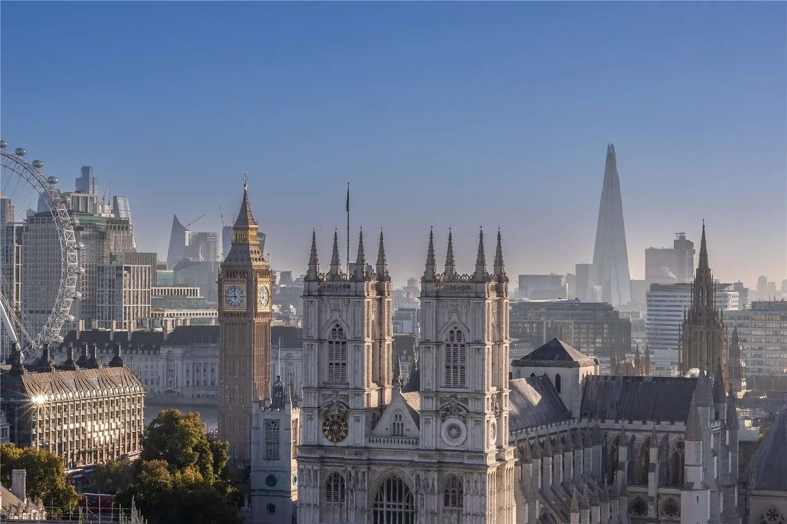 2 Bedroom Apartment for Sale in The Broadway Westminster SW1 — Westminster