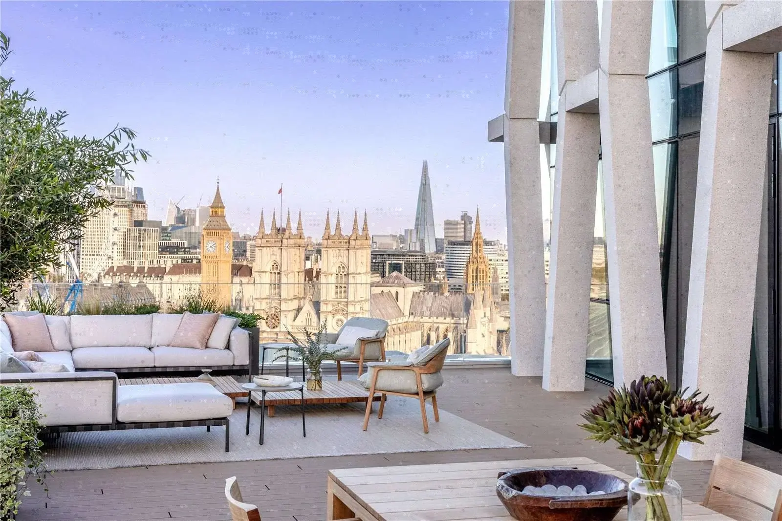 3 Bedroom Apartment for Sale in Westminster The Broadway — Westminster