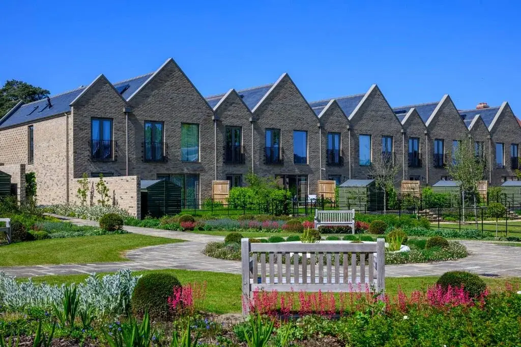4 Bedroom House for Sale in Trent Park North London — Enfield