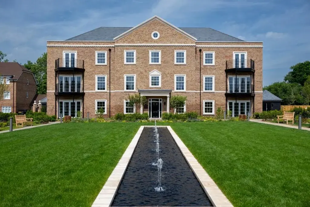 2 Bedroom Apartment for Sale in Leighwood Fields Cranleigh — Surrey Hills