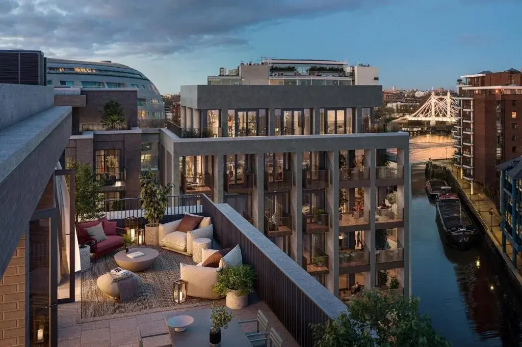 3 Bedroom Apartment for Sale in Battersea at Ransome's Wharf — Battersea