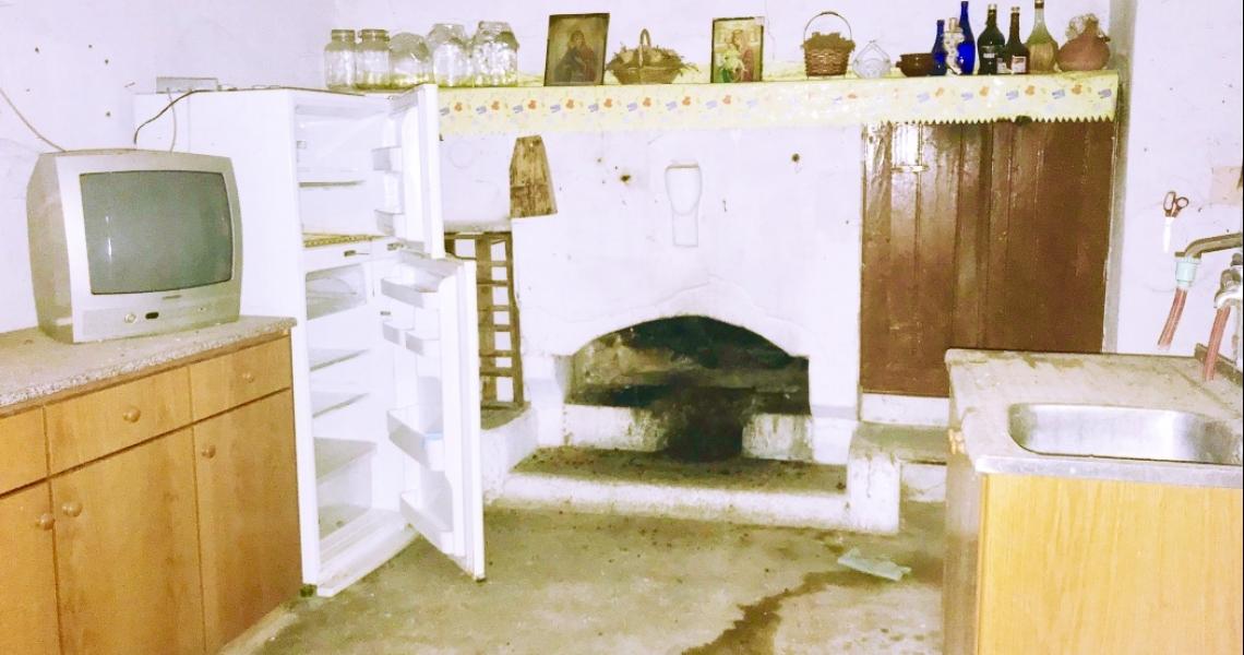 Large village house and plot for sale 10 rooms — photo 4