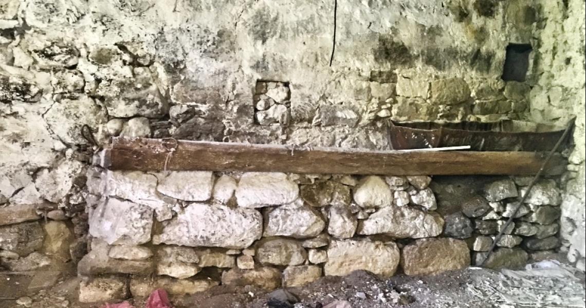 Village house in Large plot for renovation — photo 4