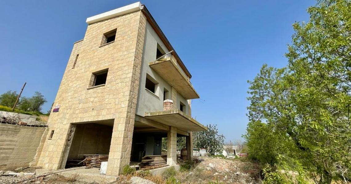 Four-bedroom custom designed villa with ground floor bedroom — photo 3