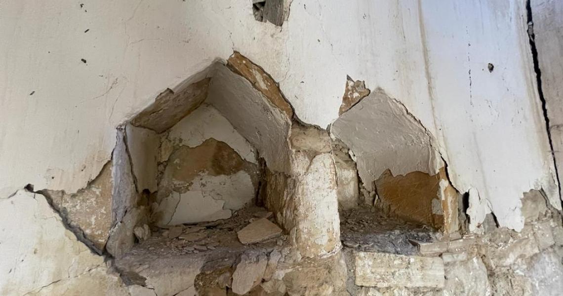 The stone house ready for the process of renovation — photo 4