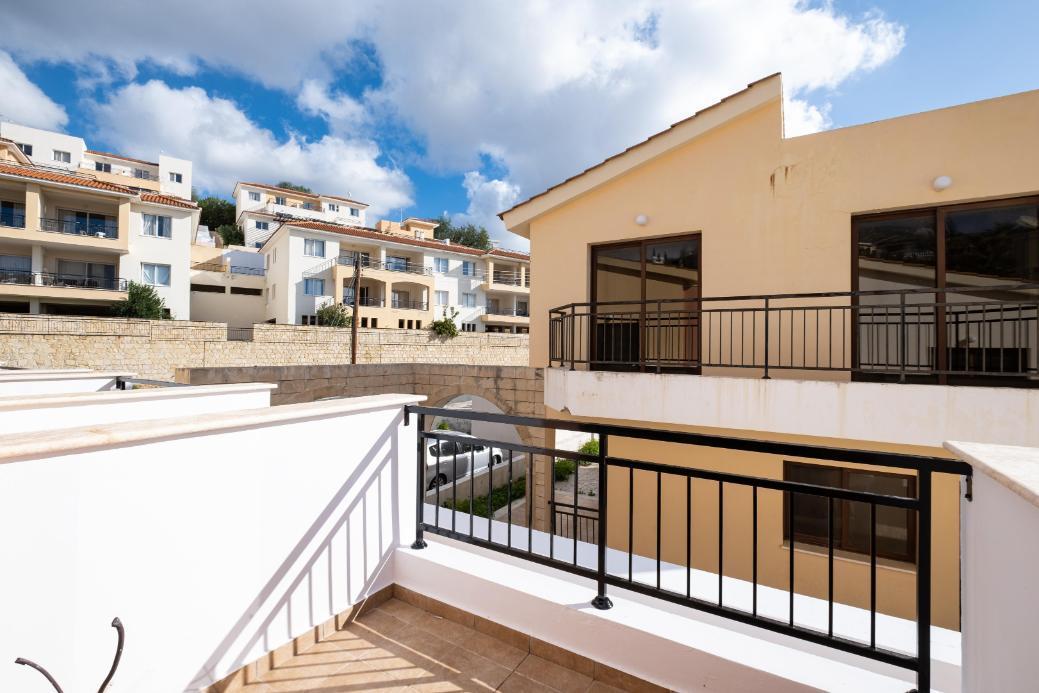 2-Bedroom Maisonette near sea — photo 2