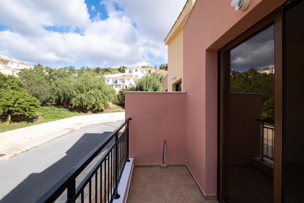 2-Bedroom Maisonette near sea — photo 6