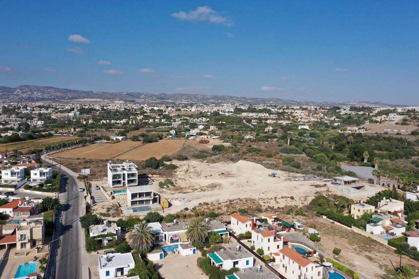 Private villas and townhouses with sea views — photo 2