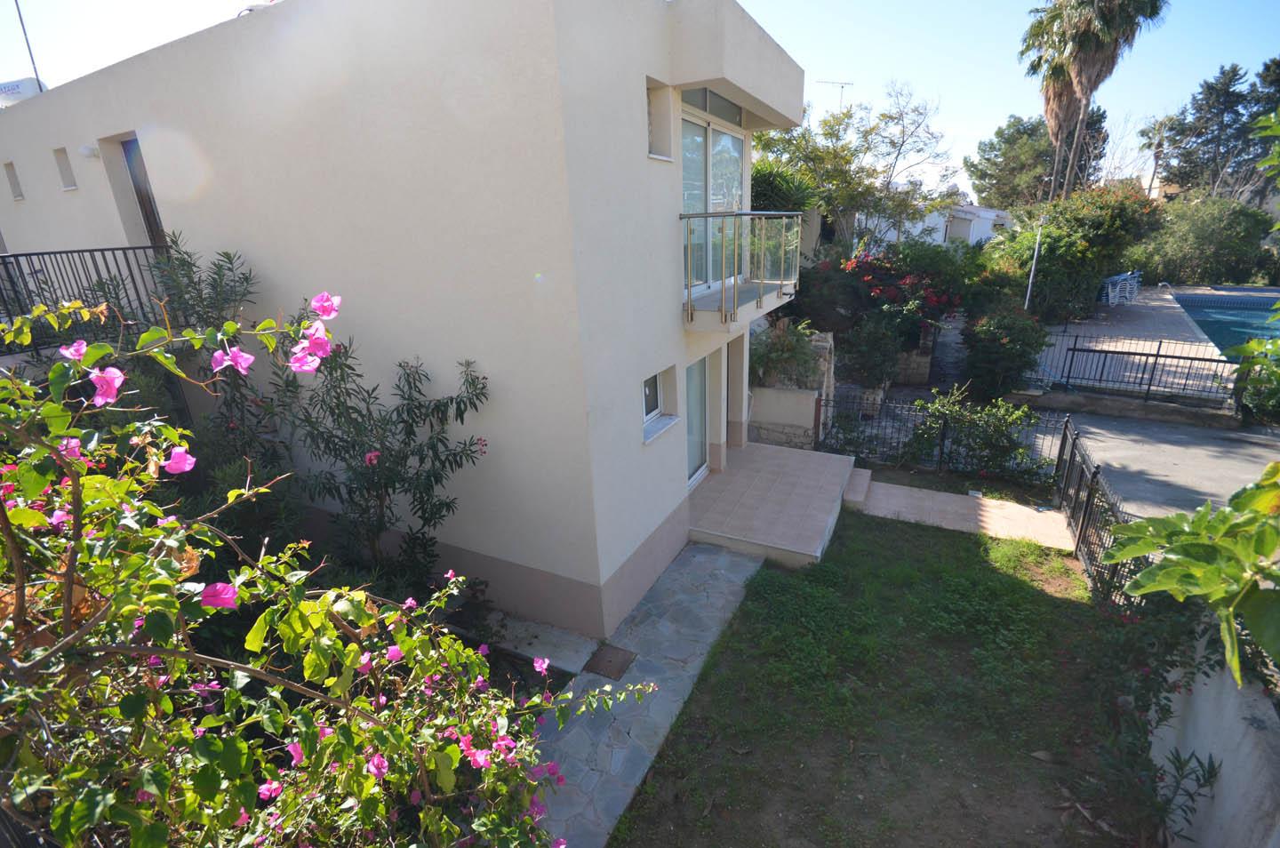 A 3-bedroom villa, radiating an atmosphere of lightness and harmony — photo 3