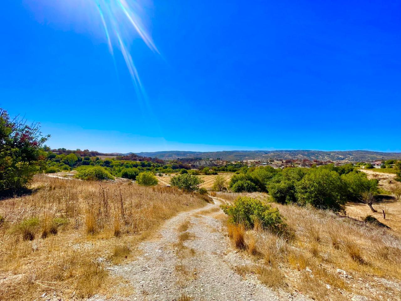 Agricultural plot with fantastic views and opportunities — photo 2